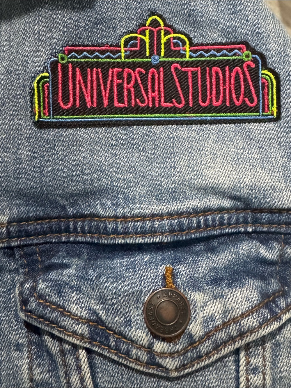 Universal Studios Neon Logo Light Wash Denim Jean Jacket - Picture 4 of 7